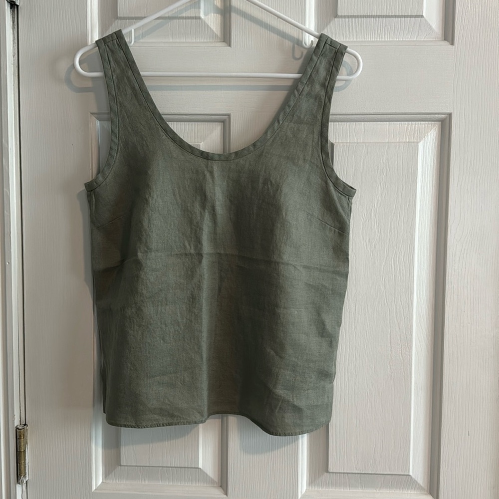 Linen Everlane tank